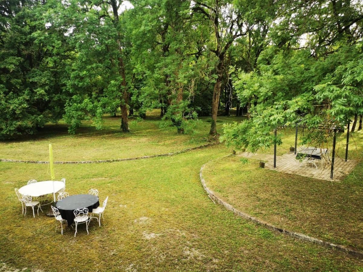Maison De Campagne Isomes Exteriör bild